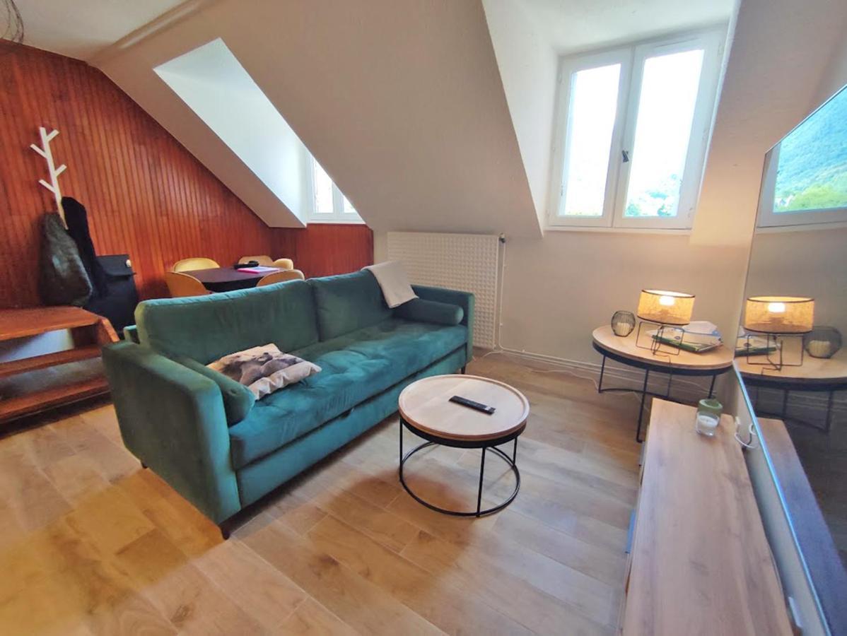 Au Cocon De Joy, T3 Duplex, Wifi, 4 Personnes Apartment Bagneres-de-Luchon Exterior photo