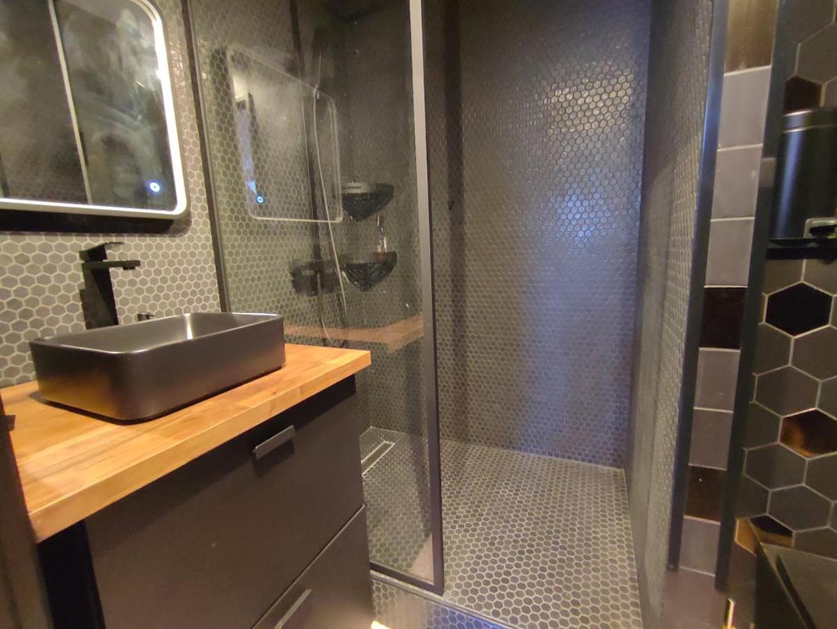 Au Cocon De Joy, T3 Duplex, Wifi, 4 Personnes Apartment Bagneres-de-Luchon Exterior photo